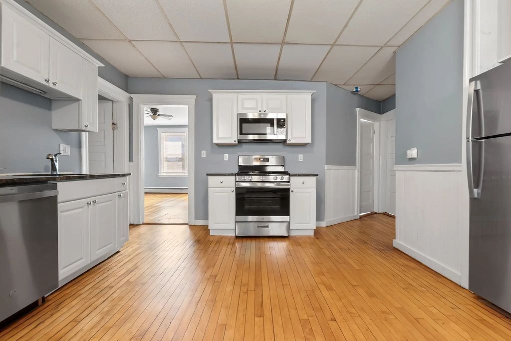 56 Ward St #3b, Salem