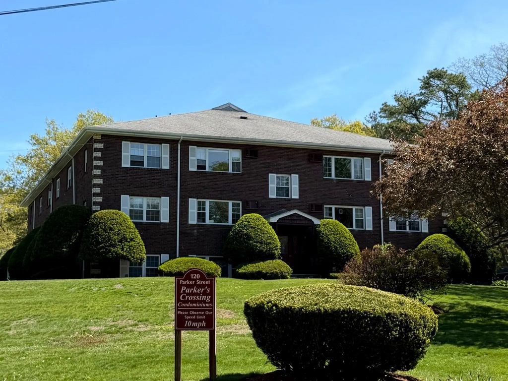 120 Parker St #15, Acton