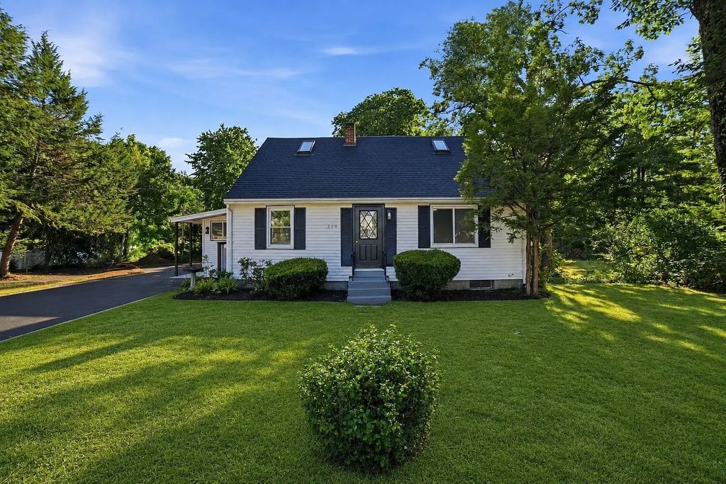 200 North Quinsigamond St, Shrewsbury