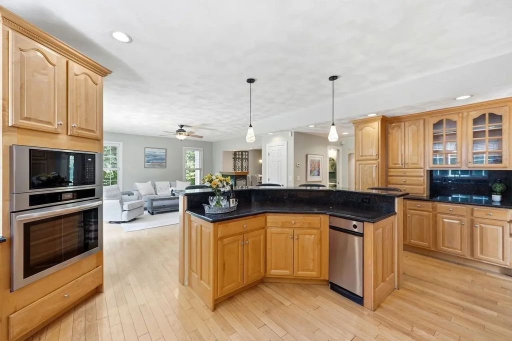 18 Parsonage Hill Rd., Haverhill