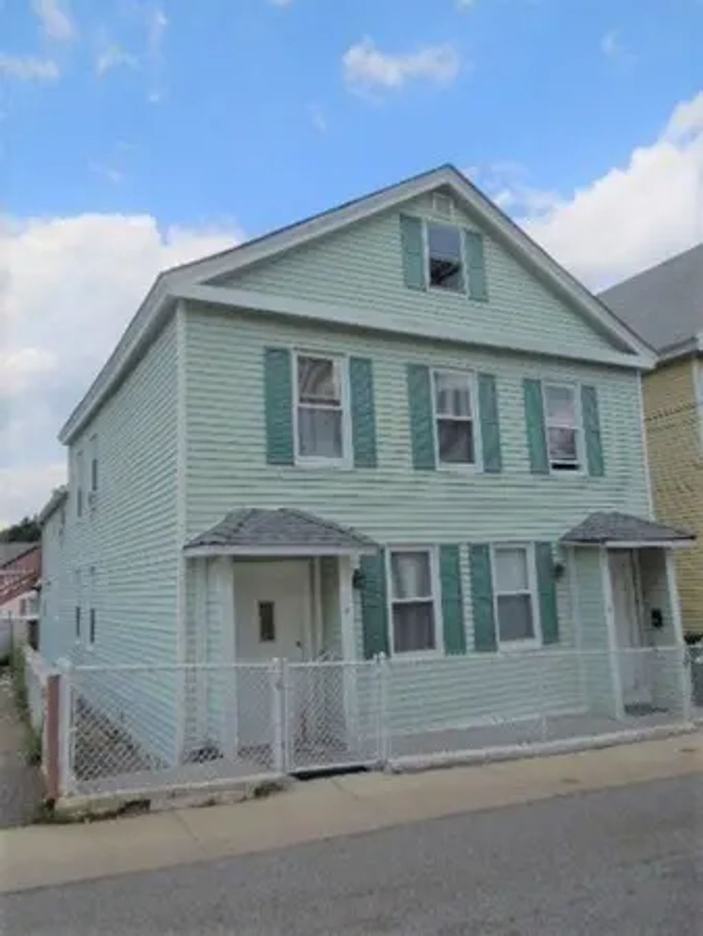 8-10 Cady St, Lowell