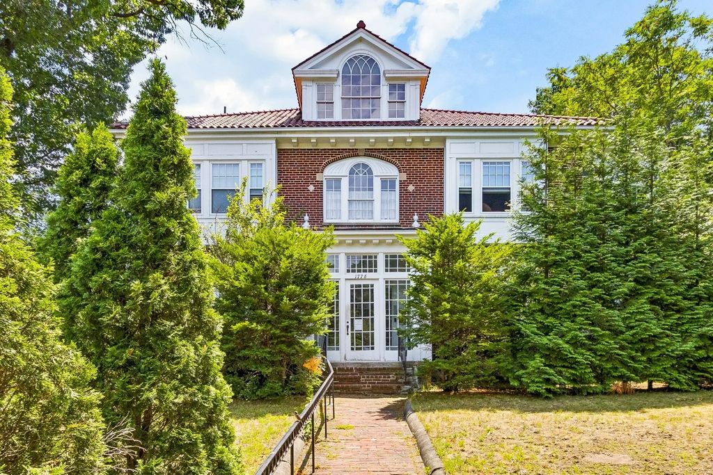 1776 Commonwealth Ave #1, Boston