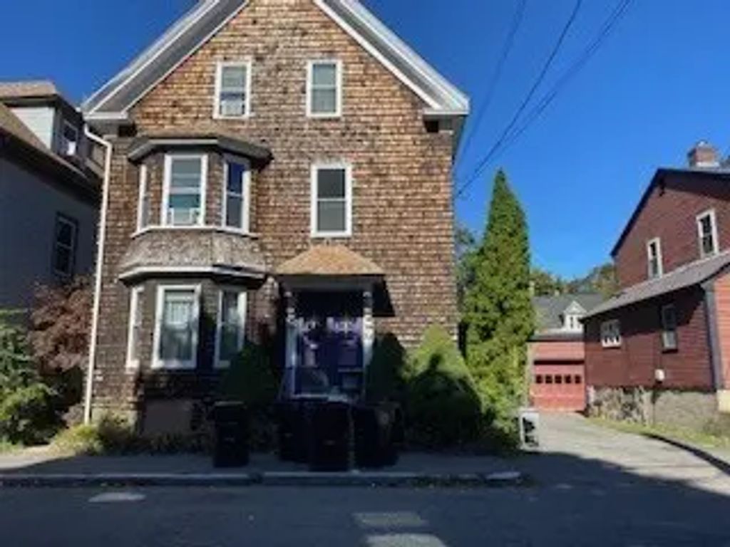 29 Wallis #1, Beverly