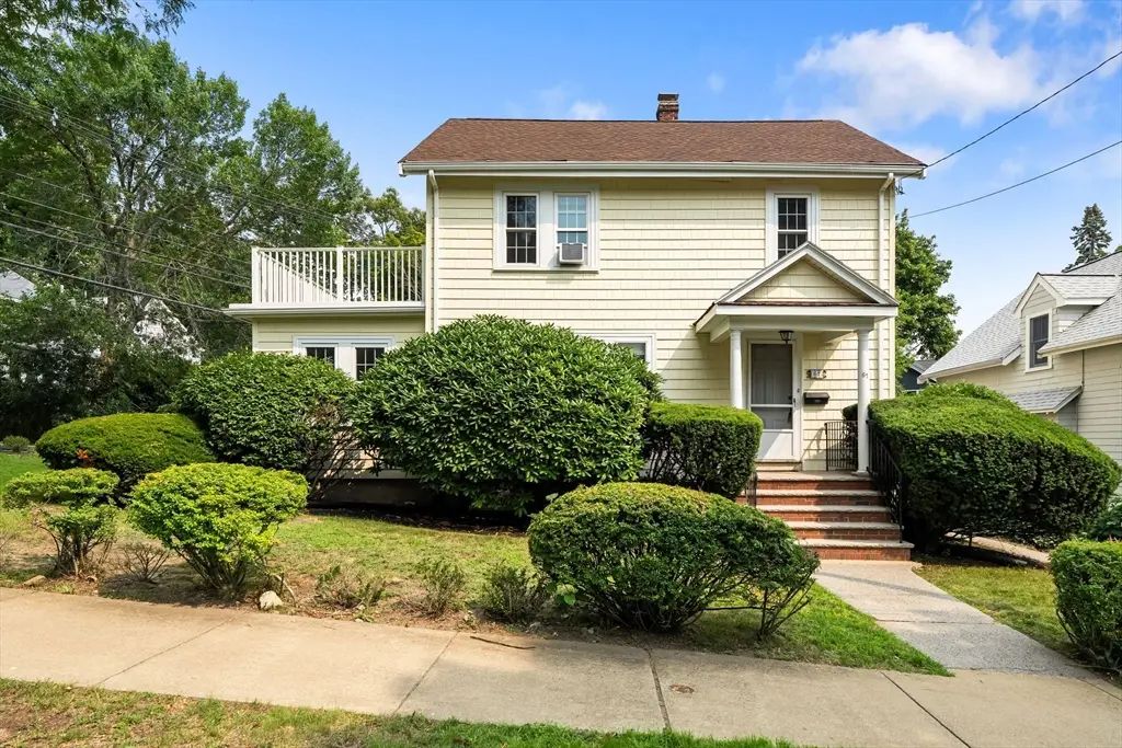 67 Ronald Road, Arlington