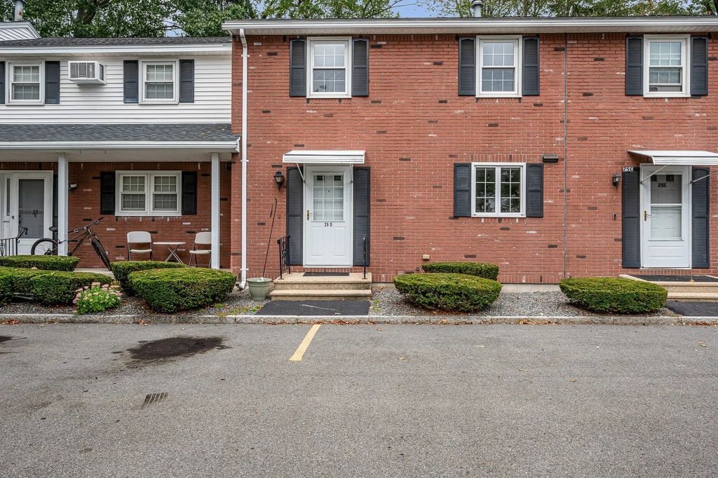 25 Oak St #d, Methuen