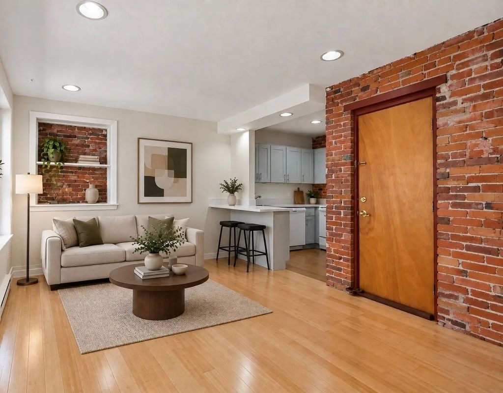 38a Charter Street #7, Boston