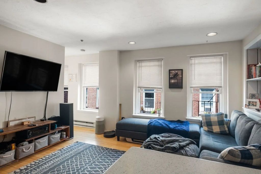 38a Charter Street #7, Boston