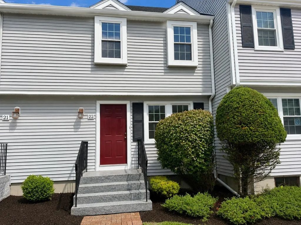161 Winter St #22, Hanson