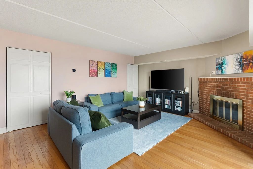 390 Broadway #51, Somerville