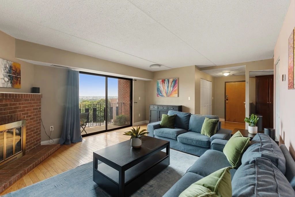 390 Broadway #51, Somerville