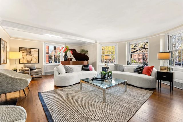 192 Commonwealth Ave #2, Boston
