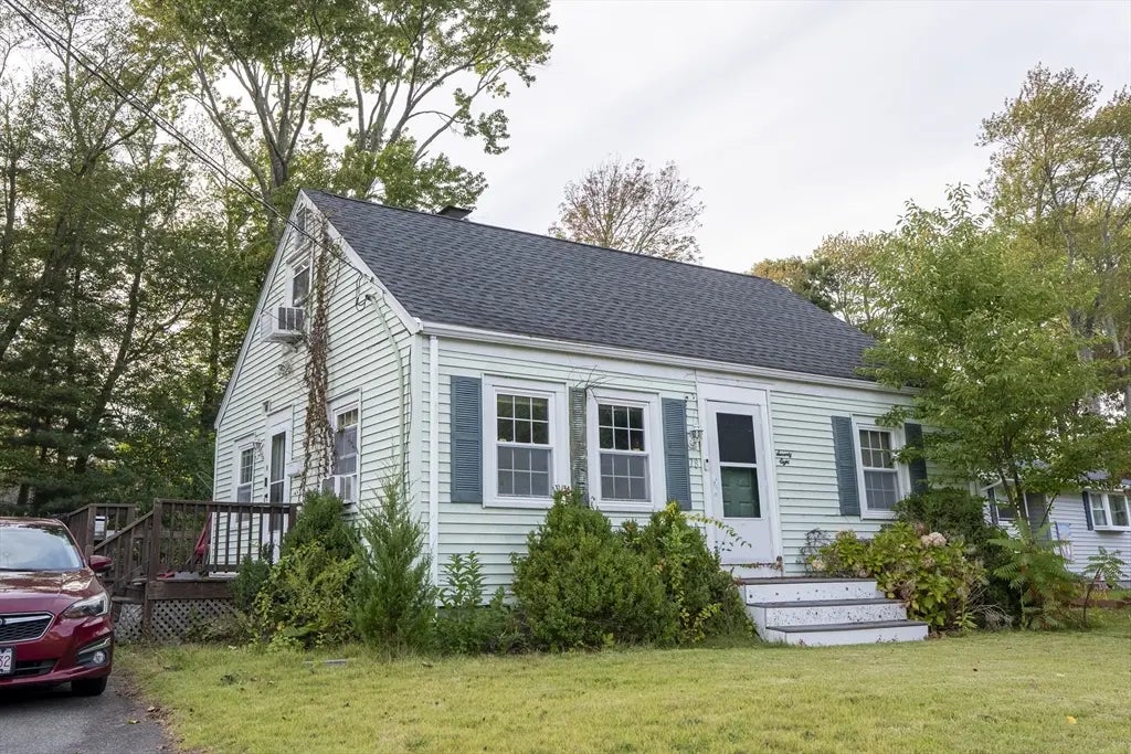 78 Keene St, Brockton