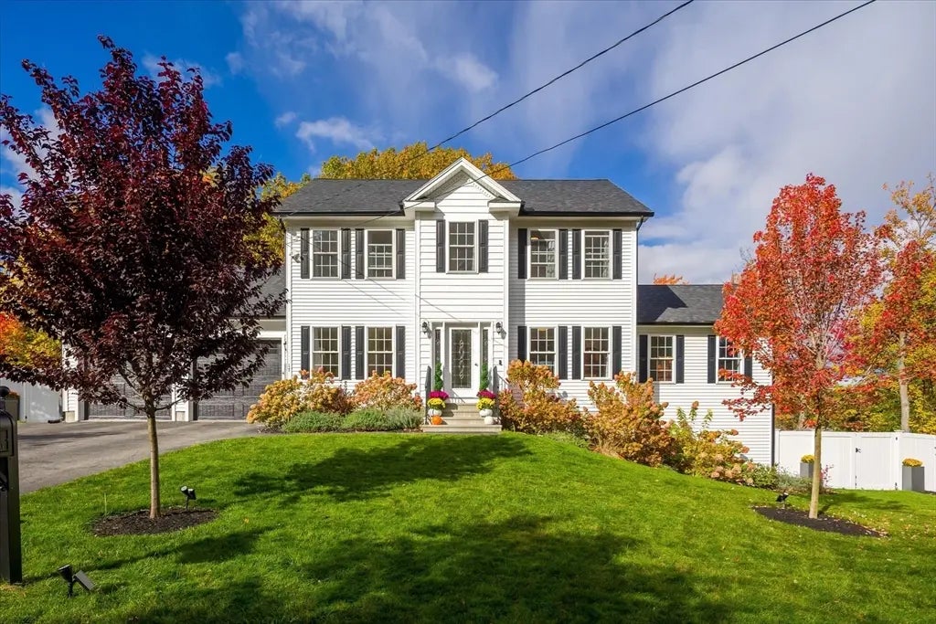 17 Woodworth Ave, Fitchburg