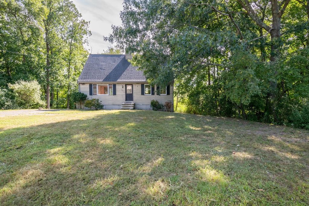 136 North St, Danvers