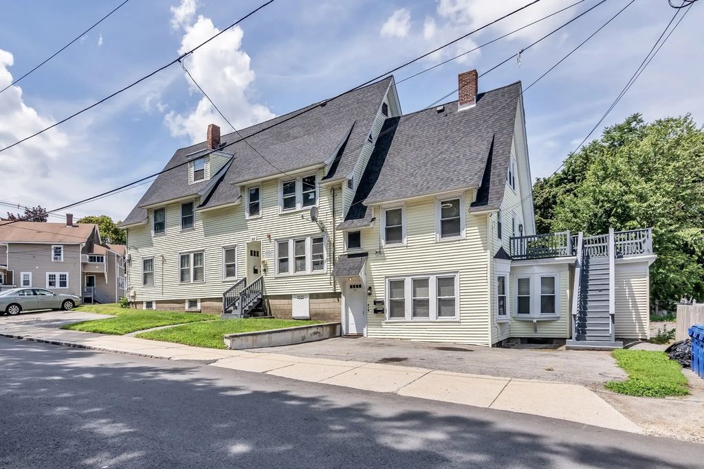 53 Mann St #5, Lawrence