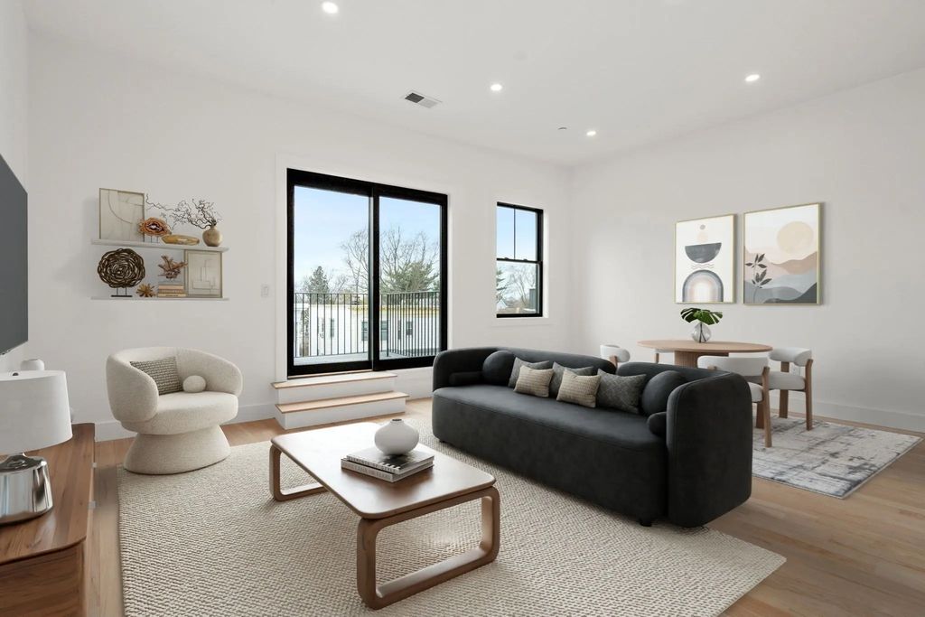 52 Withington St #9, Boston