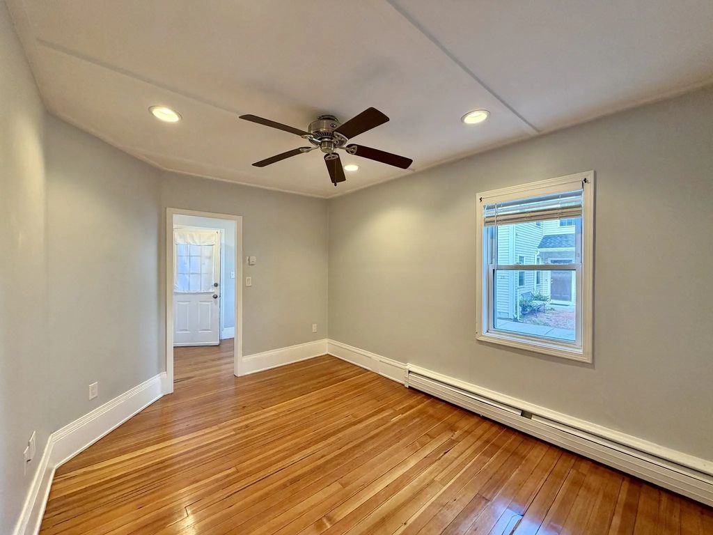 22 Carlton St #1, Salem