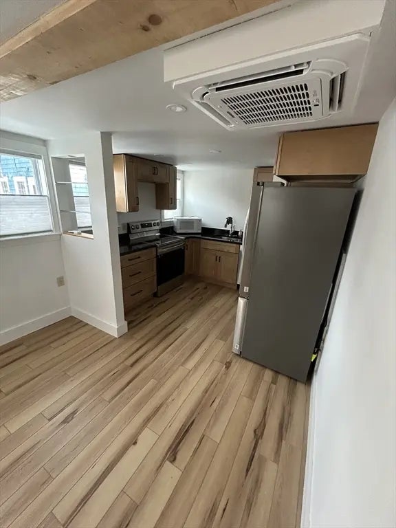 11 Middle #a, Rockport