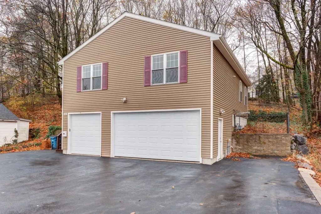 192 Neponset #1, Canton