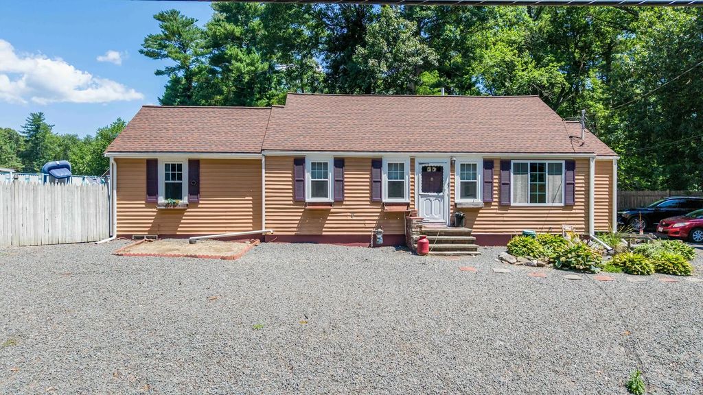 85 Alfred Lord Blvd, Taunton
