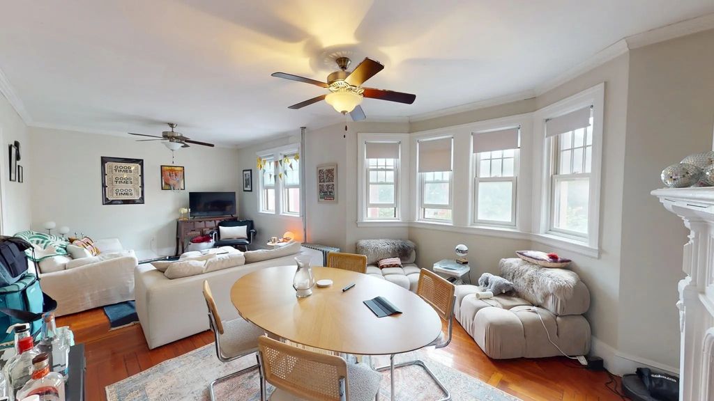 1213 Beacon St #1, Brookline