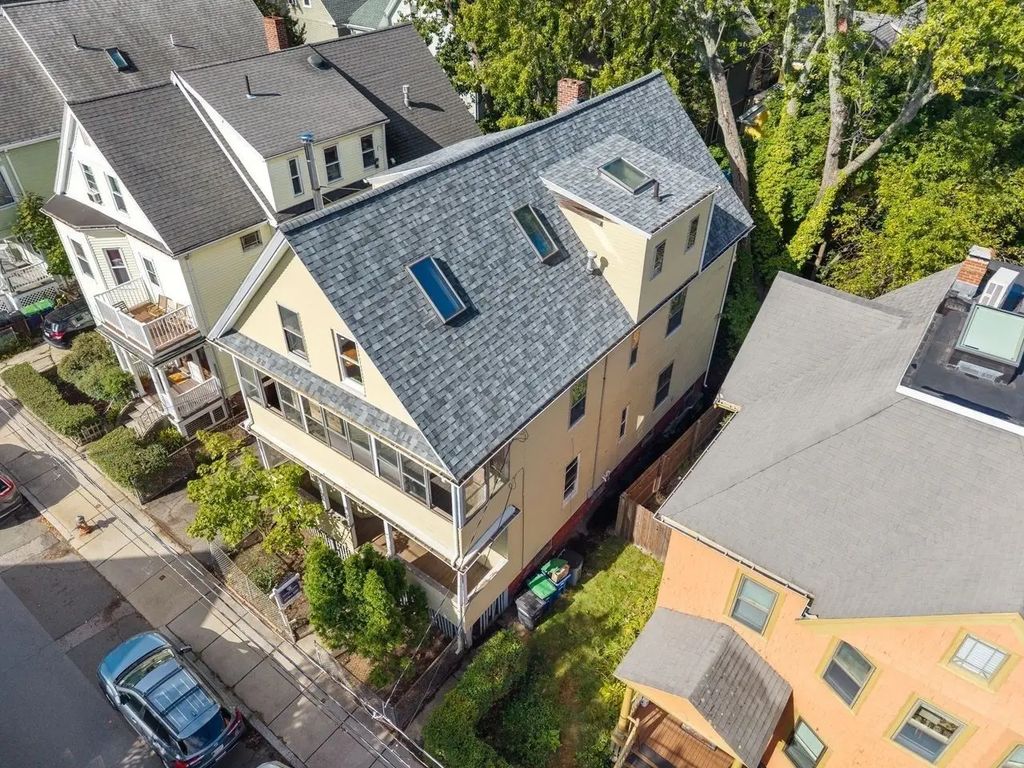 52 Burnside Ave, Somerville