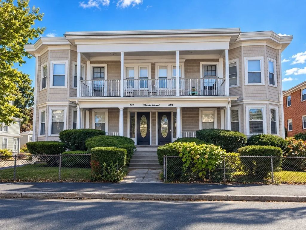 202-204 Charles Street, Waltham