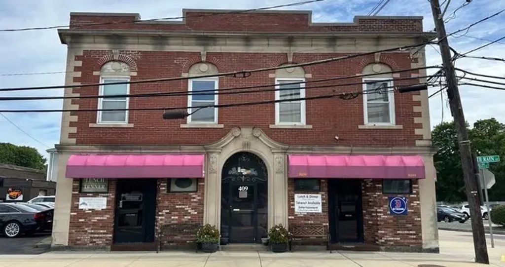 407-411 North Main Street, Mansfield