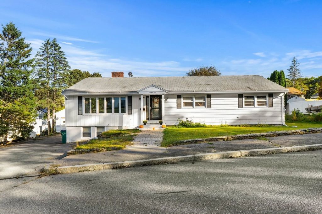 25 Belli Ave, Fitchburg