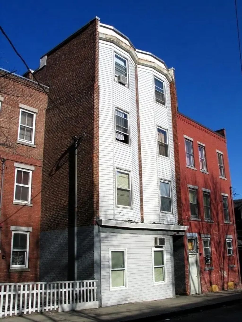 109 Garden St #2, Lawrence