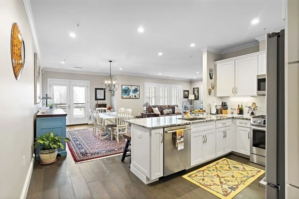 175 North Ave #302, Wakefield