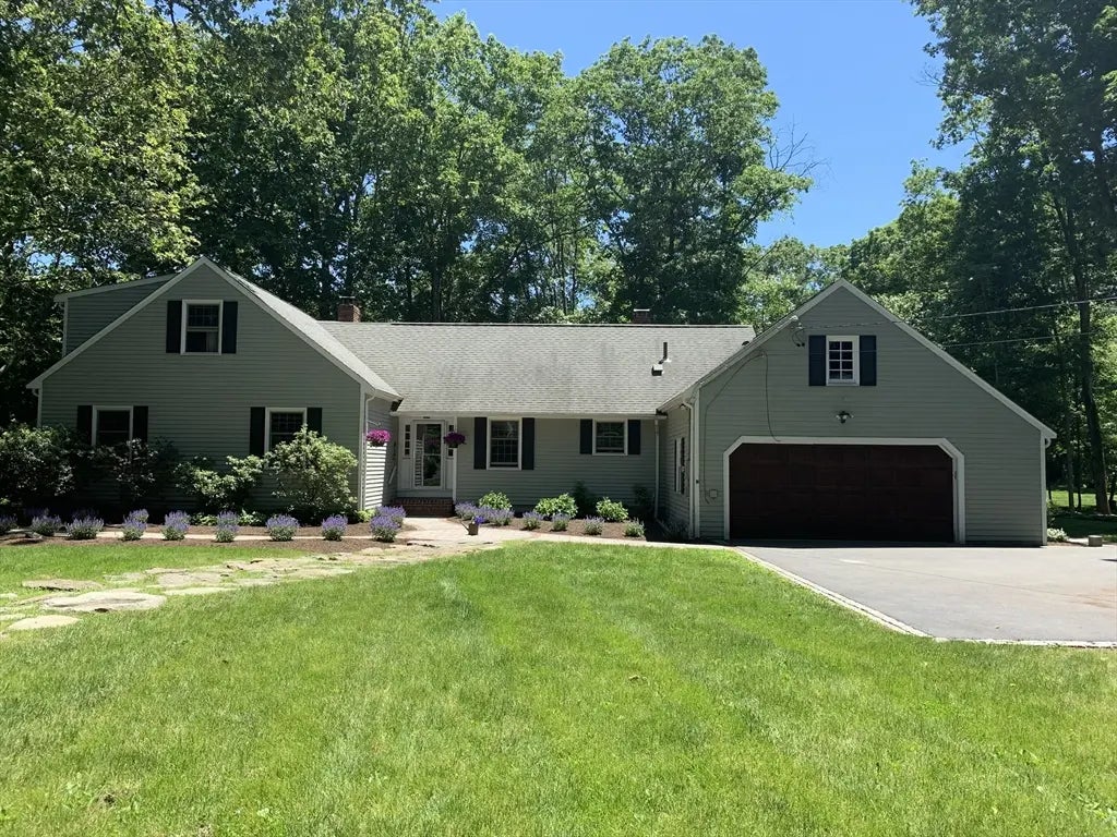 1 Fawn Road, Sherborn
