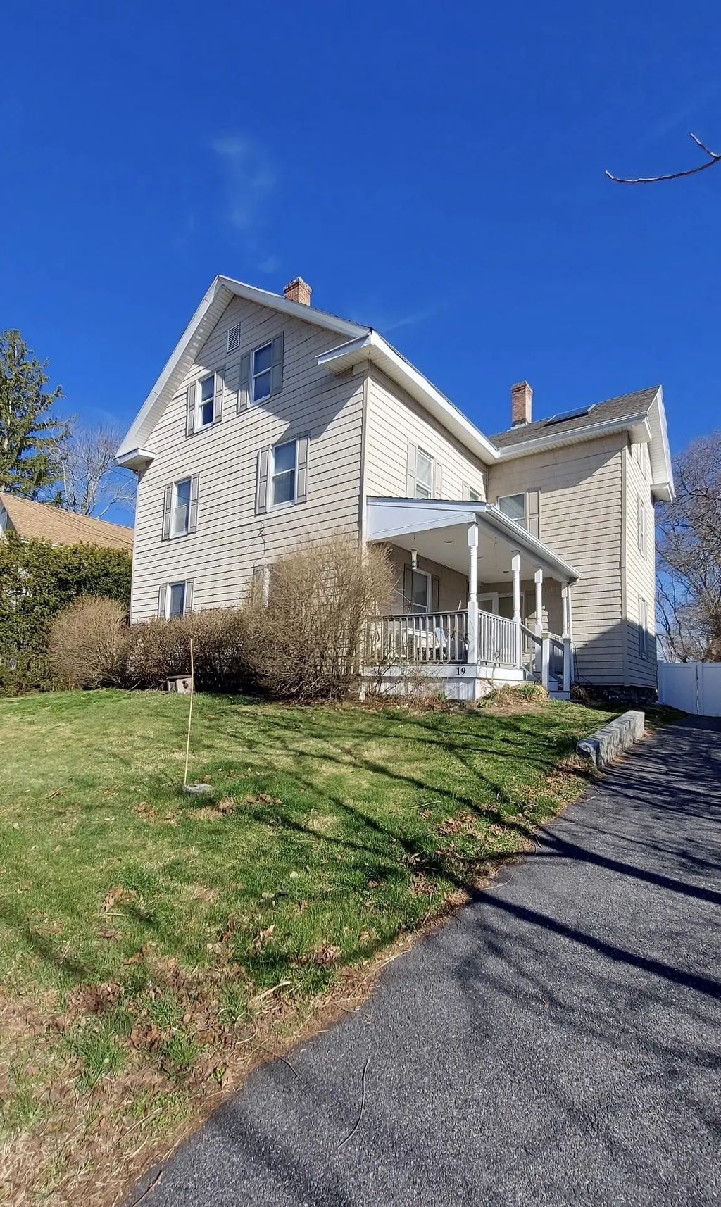 19 Harrison St #1, Taunton
