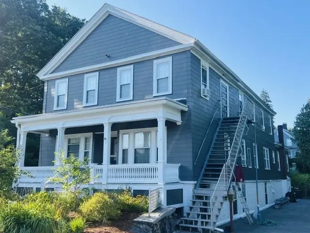 205 Andover, Andover
