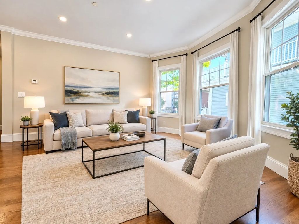 152 Washington St #1, Boston