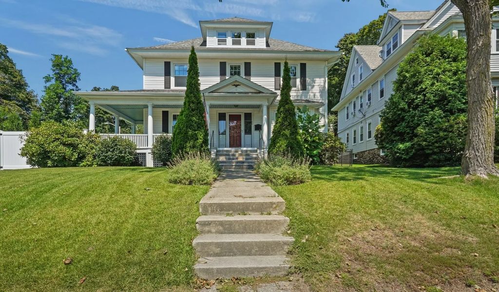 1055 Pleasant, Worcester