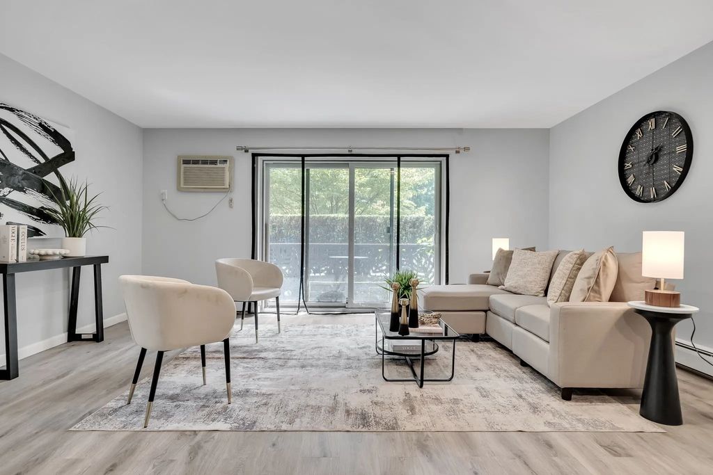 53 Paul St #10, Newton