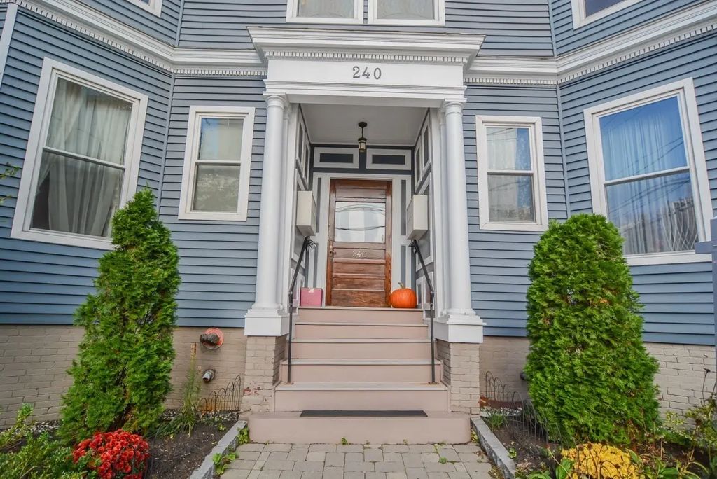 240 Franklin St #b2, Cambridge
