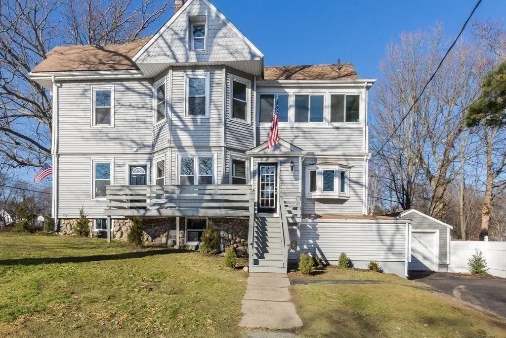 239 Howard St, Rockland