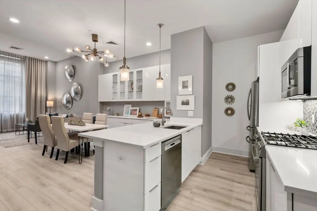 121-127 Portland Street #202, Boston