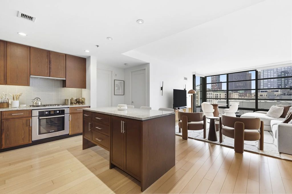 580 Washington St #1207, Boston