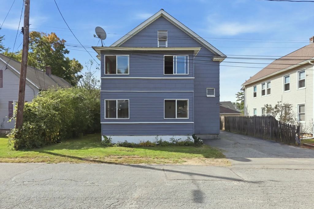 20 Rathburn St, Chicopee