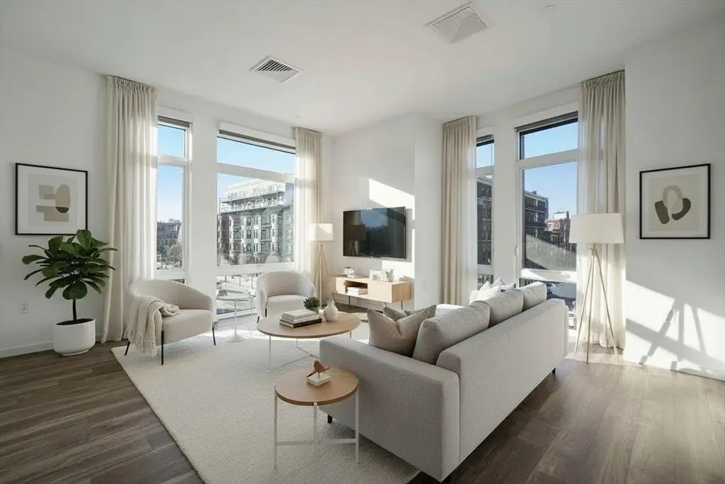 839 Beacon Street #403, Boston