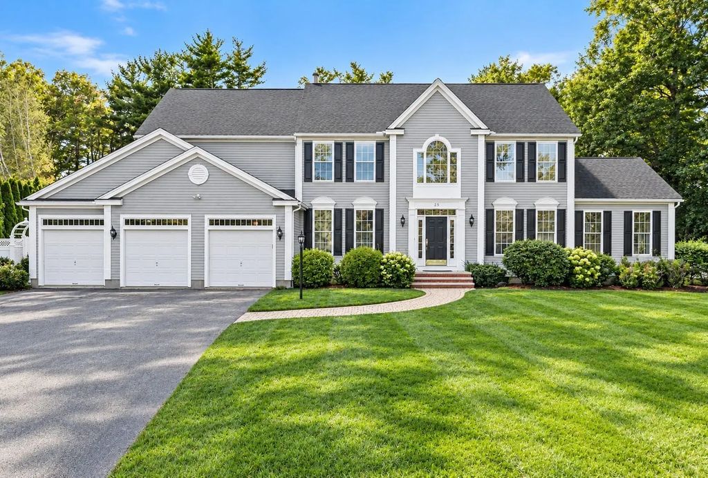 25 Philips Farm Rd, Marshfield
