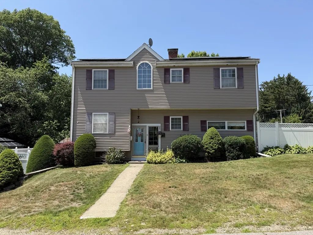 3 Walnut Knolls, Canton