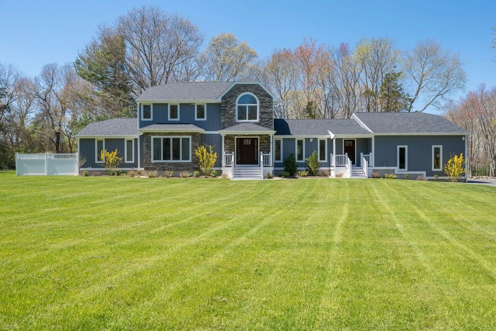 11 Walnut St, Freetown