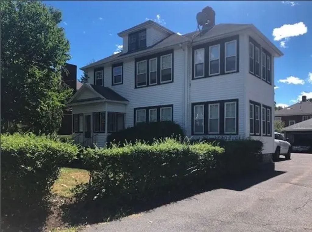 38 Northgate Park #1, Newton