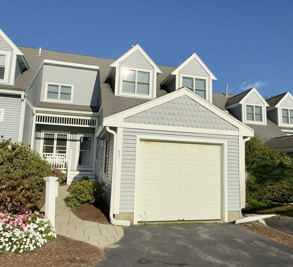 17 Fore Ct #summer, Plymouth