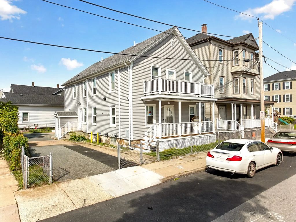 16 Murray St, Fall River