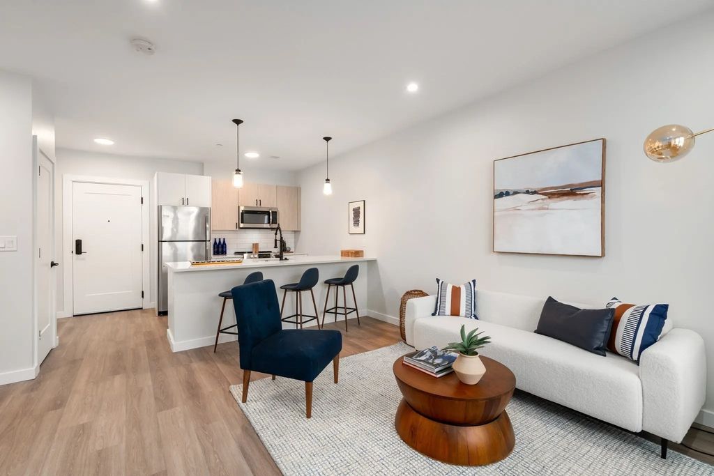 10 Somerset #309u, Winthrop